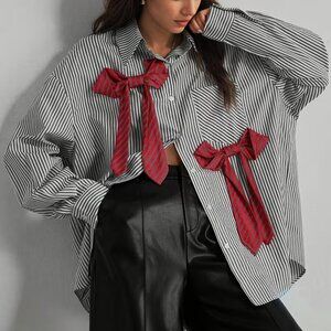 Loose-fit Boyfriend Style Striped Bow Shirt